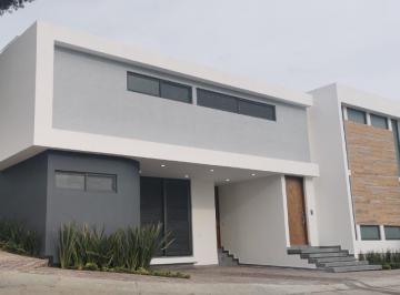 Casa · 410m² · 3 Recámaras · 2 Estacionamientos · Venta Casa Bosques del Refugio Leon Gto
