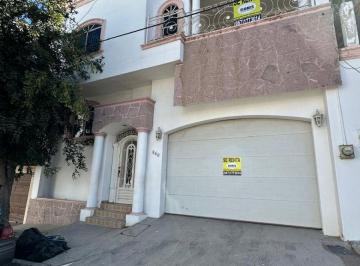 Casa de 3 habitaciones, Culiacán · Se Vende Casa en Lomas de Guadalupe Victoria