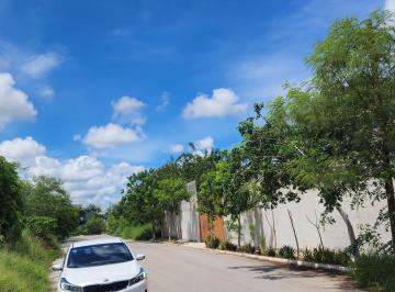Terreno / Lote , Mérida · Terreno Muy Bien Ubicado en Temozon a 2 Esq de Las Fincas en Merida Norte