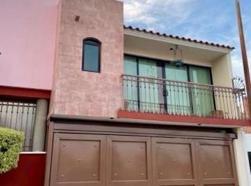 Casa · 180m² · 3 Recámaras · 2 Estacionamientos · Casa en Venta en Rinconada de Los Andes