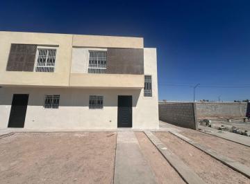 Casa · 88m² · 3 Recámaras · 2 Estacionamientos · Casa en Venta en Canteras Residencial en Torreon Coahuila