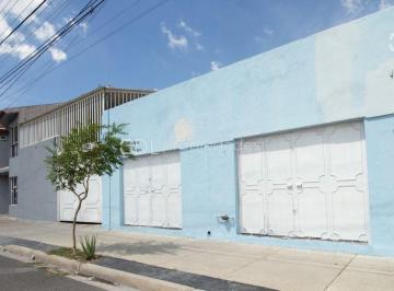 5671312713c320796b6cf231cf3e1d3107bda0bf1e1f58c6bd6a9caa1f03d99b · Av Las Torres Casa Amplia con Bodega