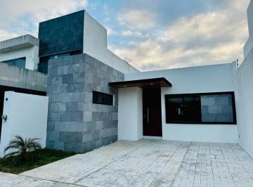 Casa · 105m² · 2 Recámaras · 2 Estacionamientos · Casa en Preventa 1 Planta en Fraccionamiento Lomas de La Rioja