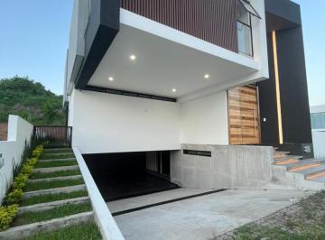 Casa · 358m² · 3 Recámaras · 3 Estacionamientos · Punta Tiburon, L. 7 Hermosa Casa en Venta 3 Recamaras y Alberca