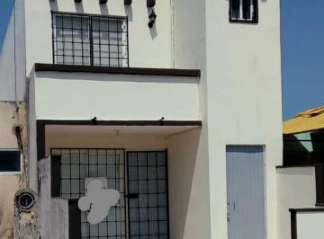 Casa · 130m² · 3 Recámaras · 1 Estacionamiento · Casa en Puente Moreno