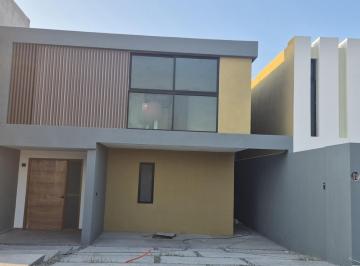 Casa · 150m² · 3 Recámaras · 2 Estacionamientos · Lomas del Mediterráneo Casa en Venta con 3 Habitaciones Precio Especial.