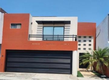 Casa · 320m² · 3 Recámaras · Casa en Residencial Lomas Residencial