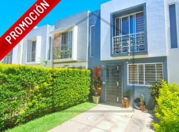 Casa en condominio de 2 habitaciones Renta MN 9,500 · Casa en Renta en Parques de Tesista Coto Rinconada del Lago Zapopan
