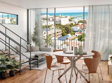 Departamento · 80m² · 2 Recámaras · Departamento Moderno de 2 Pisos en Zona Residencial Cerca de La Playa