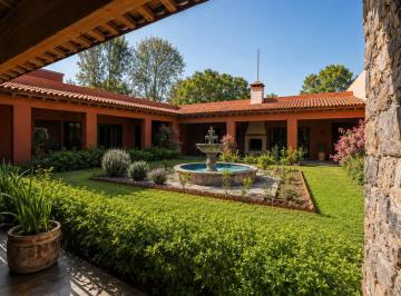 Casa de 4 habitaciones, San Juan del Río · Venta | Hacienda Contemporánea de un Nivel | 582 m² | 5,000 m² de Terreno | San Juan del Río