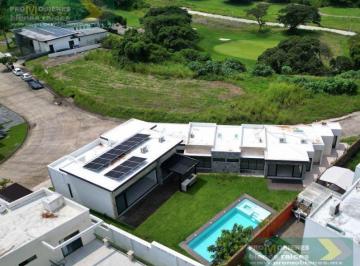 Casa · 850m² · 4 Recámaras · 4 Estacionamientos · Casa de Lujo en Venta I Punta Tiburon