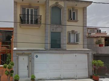 Casa de 3 habitaciones, Naucalpan de Juárez · Casa en Venta en Echegaray Muy por Debajo de Su Valor Comercial
