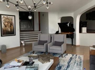 Casa de 5 habitaciones, Cuajimalpa de Morelos · Casa en Venta en Bosques de Las Lomas en Cuajimalpa