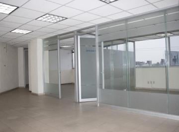 Oficina · 90m² · 2 Estacionamientos · Oficina en Renta