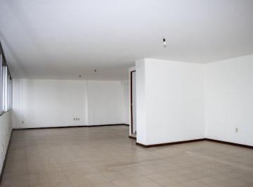 Oficina · 76m² · 2 Estacionamientos · Oficina en Renta
