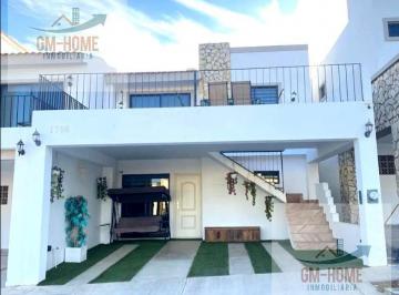 Casa · 3 Recámaras · 2 Estacionamientos · Casa en Azul Marino