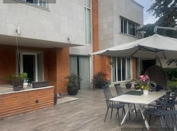 Casa · 574m² · 3 Recámaras · 4 Estacionamientos · Casa en Venta
