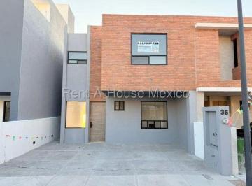 Casa de 4 habitaciones, Corregidora · Casa con 4 Recámaras 1 en Planta Baja y Sótano. El Condado - Venta
