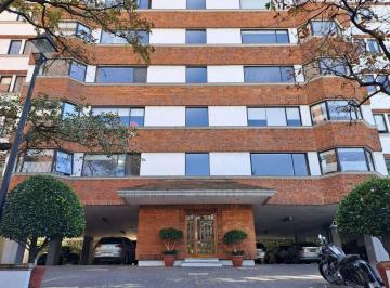 Departamento · 189m² · 3 Recámaras · 2 Estacionamientos · Jardines en La Montaña