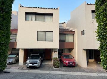 Casa en condominio · 300m² · 3 Recámaras · 4 Estacionamientos · Casa en Condominio en Venta en San Jerónimo Lídice