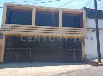 Casa · 225m² · 4 Recámaras · 3 Estacionamientos · Casa en Renta en Parque Residencial Coacalco, Coacalco, Mex.