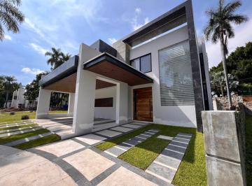 Casa de 5 habitaciones, Cuernavaca · Casa en Fraccionamiento Cuernavaca