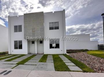 Casa de 3 habitaciones, Querétaro · Casa en Venta | 3 Recámaras, Fraccionamiento con Áreas Verdes y Juegos Infantiles Dg