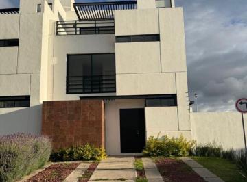 Casa de 4 habitaciones, Querétaro · Casa - Fraccionamiento El Mirador