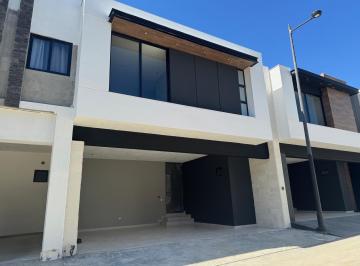 Casa · 276m² · 3 Recámaras · 2 Estacionamientos · Casa en Venta en El Barro, Brisas del Vergel, Monterrey