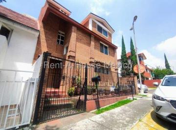 Casa de 4 habitaciones, Naucalpan de Juárez · Casa en Venta en Nlomas Verdes Cmb 26 - 1153.