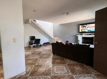 Casa · 279m² · 5 Recámaras · 3 Estacionamientos · Casa en Venta en Mariano Matamoros, Ex Ejido Tijuana