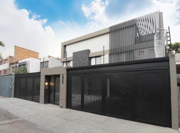 Casa · 773m² · 10 Recámaras · 6 Estacionamientos · Venta Casa U Oficina Vallarta Norte