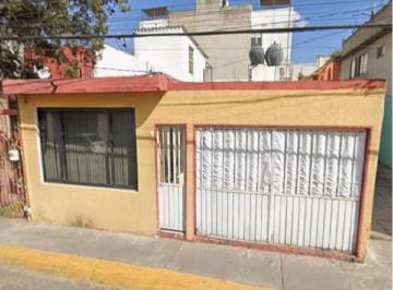 Casa de 3 habitaciones, Coacalco de Berriozábal · Casa en Venta en Villa de Las Flores, San Francisco Coacalco, Estado de Mexico.