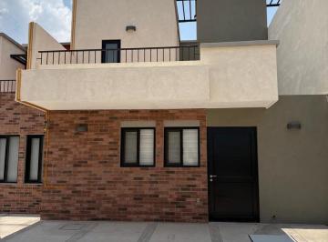 Casa · 215m² · 3 Recámaras · Casa en Zirándaro