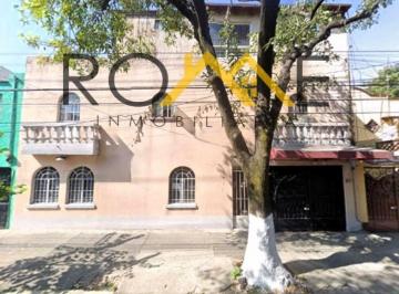 Casa de 4 habitaciones, Benito Juárez · Casa en Benito Juarez de Recuperacion bancaria.¡Unica Oportunidad!