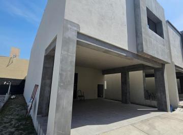 Casa · 205m² · 3 Recámaras · Casa en del Pueblo