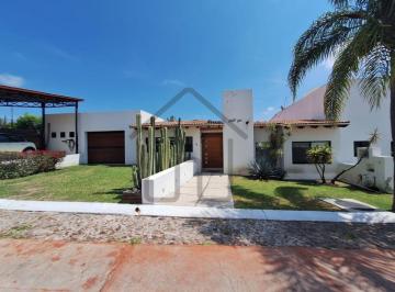 Casa de 3 habitaciones, Corregidora · Casa en Venta en Vista Real