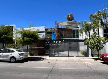 Casa de 4 habitaciones, Zapopan · Casa en Renta Parque Metropolitano