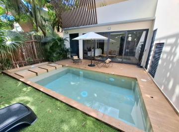 Casa · 220m² · 4 Recámaras · 1 Estacionamiento · Casa de Tres Habitaciones en Venta en Tulum