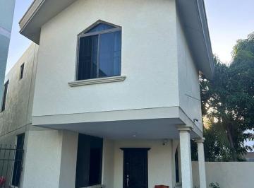 Casa · 150m² · 3 Recámaras · Casa en Venta, Ampliacion Unidad Nacional, Cd. Madero.