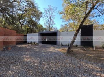 Rancho · 216m² · 3 Recámaras · 4 Estacionamientos · Rancho en Venta en Calles
