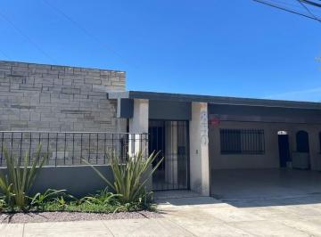 Casa · 400m² · 3 Recámaras · 3 Estacionamientos · Casa en Venta Lomas del Valle San Pedro Garza Garcia