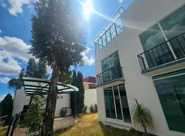 Casa · 260m² · 3 Recámaras · 2 Estacionamientos · Casa en Venta La Calera Puebla $4,990,000