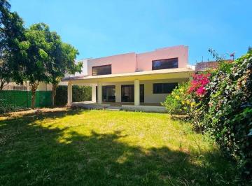 Casa · 600m² · 3 Recámaras · 6 Estacionamientos · Oportunidad Casa en Venta Puebla $9,250,000 Av 15 de Mayo Zona Serdan