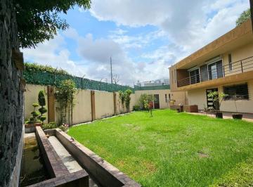 Casa · 857m² · 5 Recámaras · 8 Estacionamientos · Casa en Venta Morillotla $14,900,000 Amplio Jardin Alberca Techada Fracc Privado
