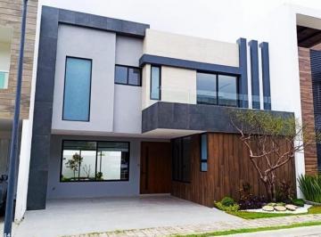 Casa · 200m² · 4 Recámaras · 2 Estacionamientos · Casa en Venta Parque Guanajuato, 7,800,000