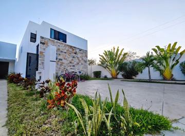 Casa de 3 habitaciones, Mérida · Casa en Venta en Conkal, Mérida