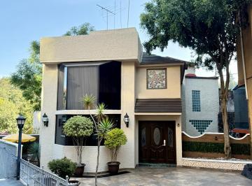 Casa uso de suelo de 4 habitaciones, Tlalpan · Casa en Condominio con Uso de Suelo Para Oficinas, Jardines en La Montaña