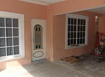 Casa · 193m² · 3 Recámaras · 2 Estacionamientos · Venta Casa en Leona Vicario, Cancún