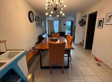 Casa de 3 habitaciones, Xochitepec · Casa en Venta con 3 Recámaras, Alberca en Club de Golf Santa Fe en Xochitepec Morelos